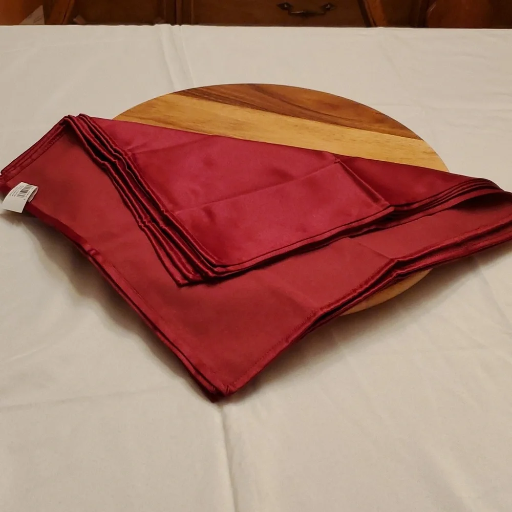 6 Ambrosia  Ruby Napkin